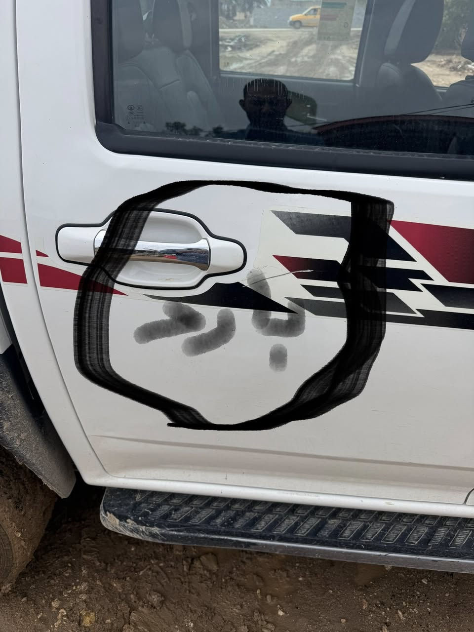 السلام عليكم كريت 2024 ماشيه 58الف مكفوله كفاله عامه  من عده شويه بارب بلباب العبري مضه رقم قادسيه مكان الديوانيه السعر 127 وبيه مجال ***********
