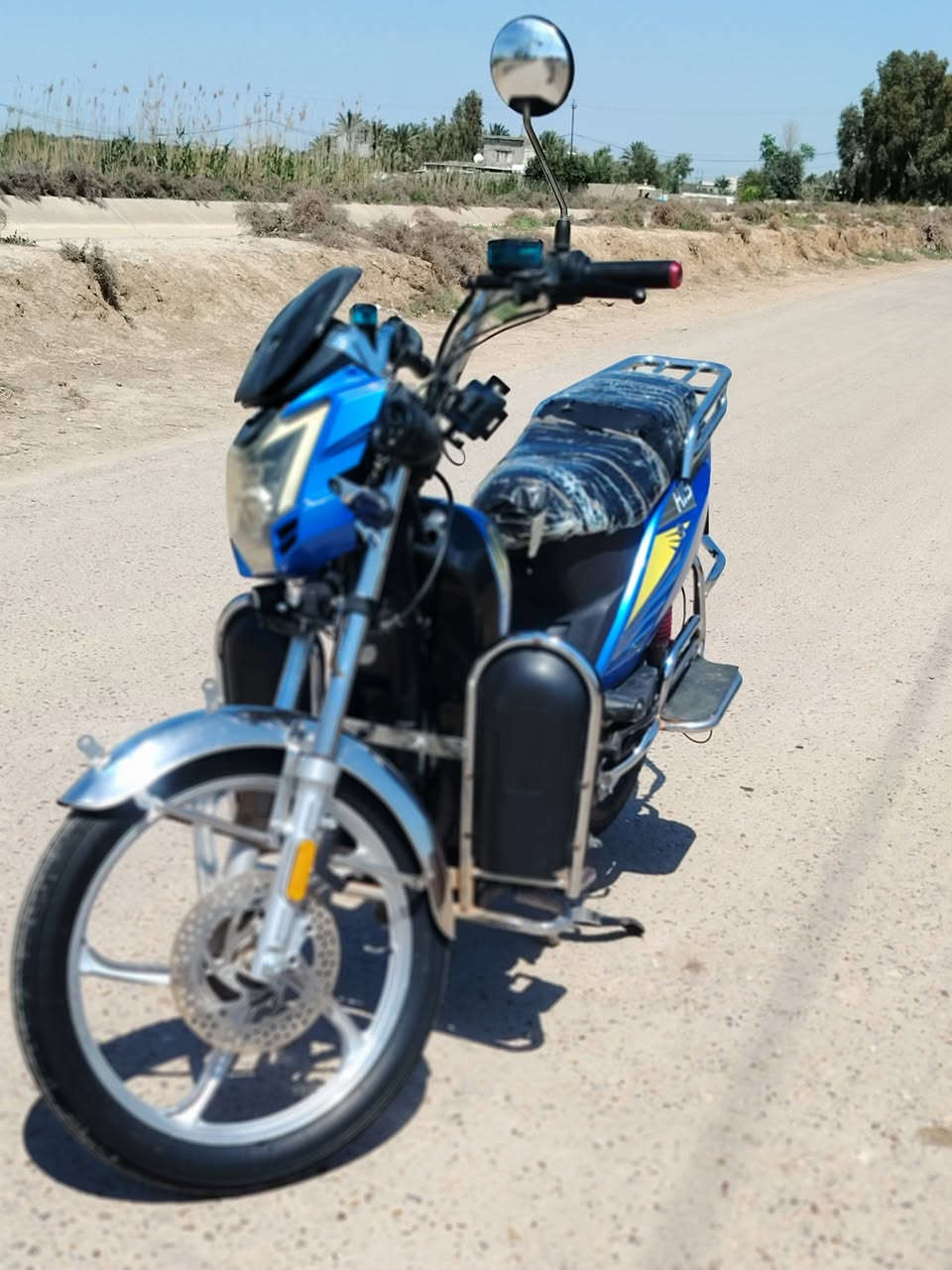 دراجه للبيع هارلي دراجه نضيفه سرعتها 75اشاير تشتغل عوزها بس لايت مابيها طفه فجه مكاني الحسينيه مال الراشديه السعر(600)وبيها مجال رقم***********
