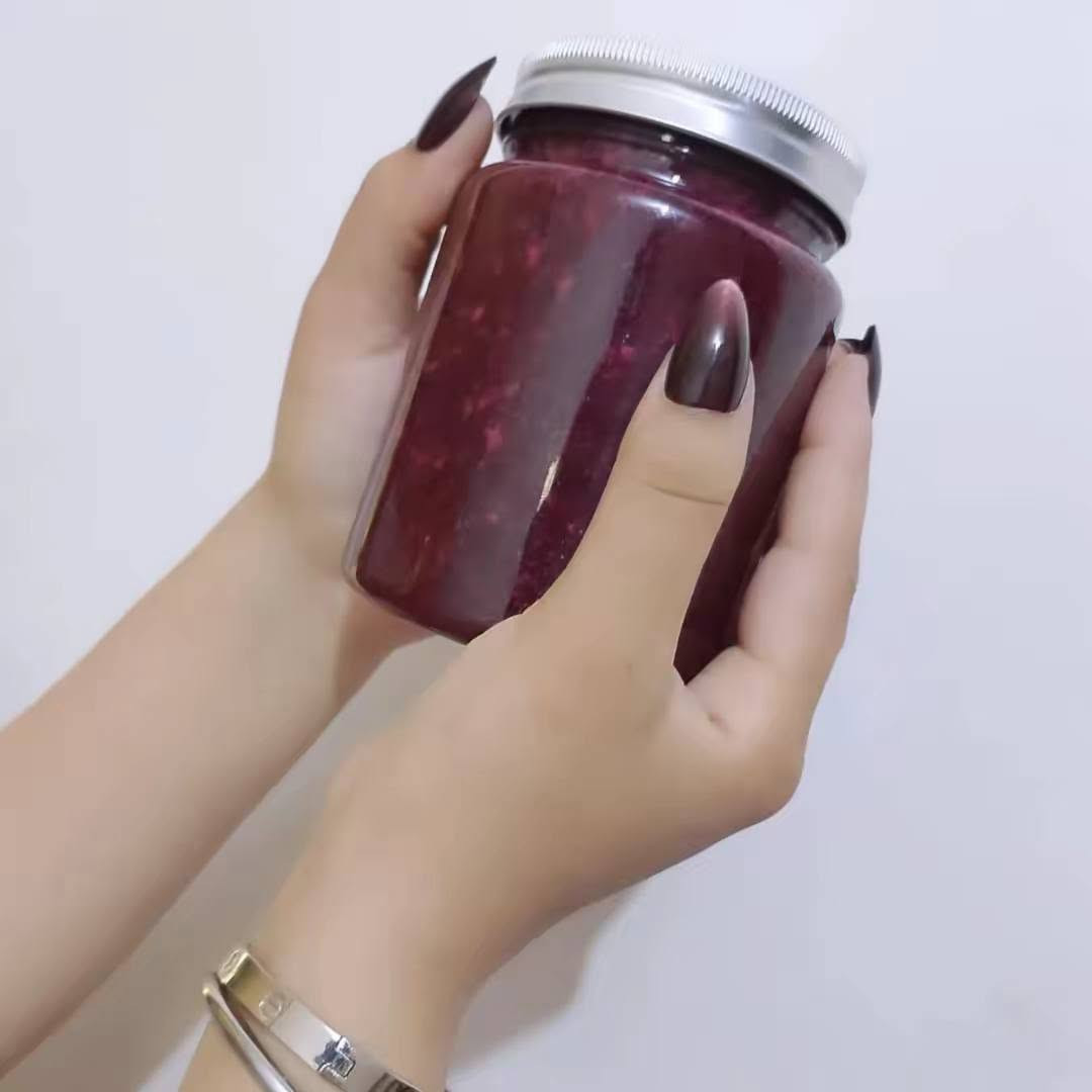 ✨ يتوفر لدينا مقشرات جسم طبيعية ✨
☕ مقشر القهوة
يساعد على تنعيم الجسم وإزالة الجلد الميت ويترك البشرة أنعم.
🌺 مقشر الكركديه
يساعد على إعطاء البشرة نعومة وإشراقة ومظهر حيوي.
💖 للعناية بالجسم وملمس أنعم وانتعاش أكثر.
📩 للحجز أو الاستفسار مراسلتنا على الصفحة.


**إذا كنت صاحب هذا الإعلان وتريد حذفه لأي سبب، رجاءا أرسل رسالة إلى الدعم الفني**