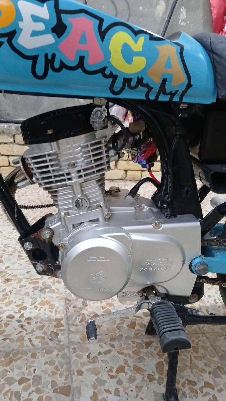 السلام عليكم شباب دراجه عمبار بريك بل ايد توه معمره كله غراض اصليه من الطول لطول جديده الدراجه مكينه سيجي ام الحربه ما مفتوحه 

مكاني بصره 5ميل ***********

سعر 750 وبيه مجال قليل
