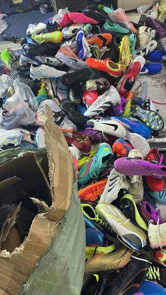 كل قيسات لابجين وتاتان موجود عدز فقد واتس ئاب

***********
