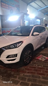 توسان ٢٠٢٠ للبيع فول موصفات باسمي سنويه جديده قبل ثلث اشهر جددتها السع...