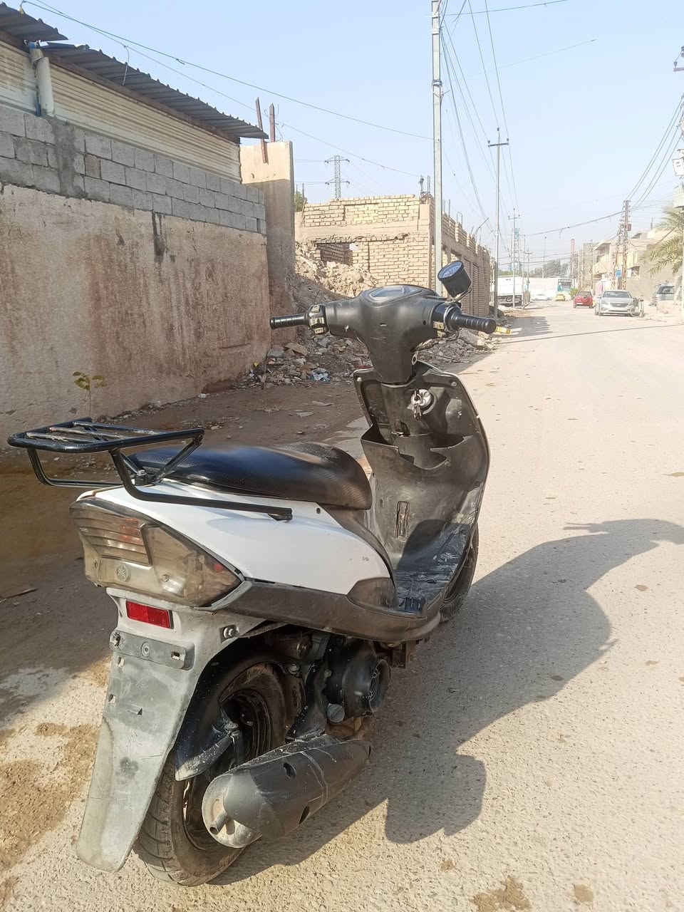 سلام عليكم 

ماكس عدله للبيع المحرك بلادي كفرات بلادي دراجه كفاله عامه اوراق ضايعه الدرجه نضيفه واحله من الصور شغاله سلف وهندر 
السعر 450 الف العنوان الحسينيه الراشديه 

هـ ***********
