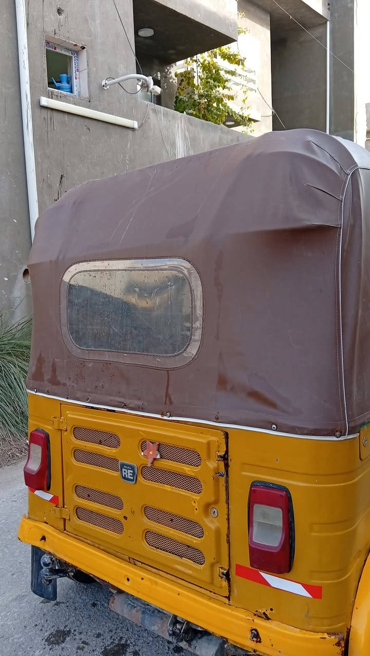 اسلام عليكم موديل 17طابه ب18 
اوراق كامله للترقيم تكتك جاهزه 
مكاني الحمزه الغربي السعر 2800
وبيه مجال للشراي الاستفسار ***********
