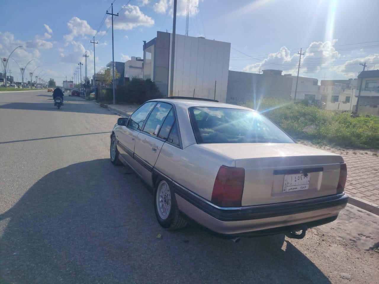 السلام عليكم عندي سياره اوميكه موديل 92 حجم 20شرط التحويل مكلف بالنشر ماكو خاص هذا رقم صاحب السياره***********
