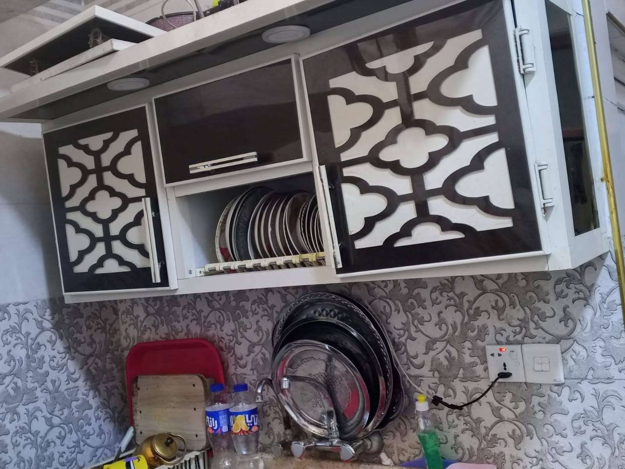 كاونتر للبيع نضيف بي ضرر بس البيبان ثنين مشلوعه يرادلها براغي مثل ما موضح بل صوره  الداخل مال كاونتر كلش نضيف كلشي مابي  المرمره تزكام السعر ب 125وبي مجال المكان الحريه


**إذا كنت صاحب هذا الإعلان وتريد حذفه لأي سبب، رجاءا أرسل رسالة إلى الدعم الفني**