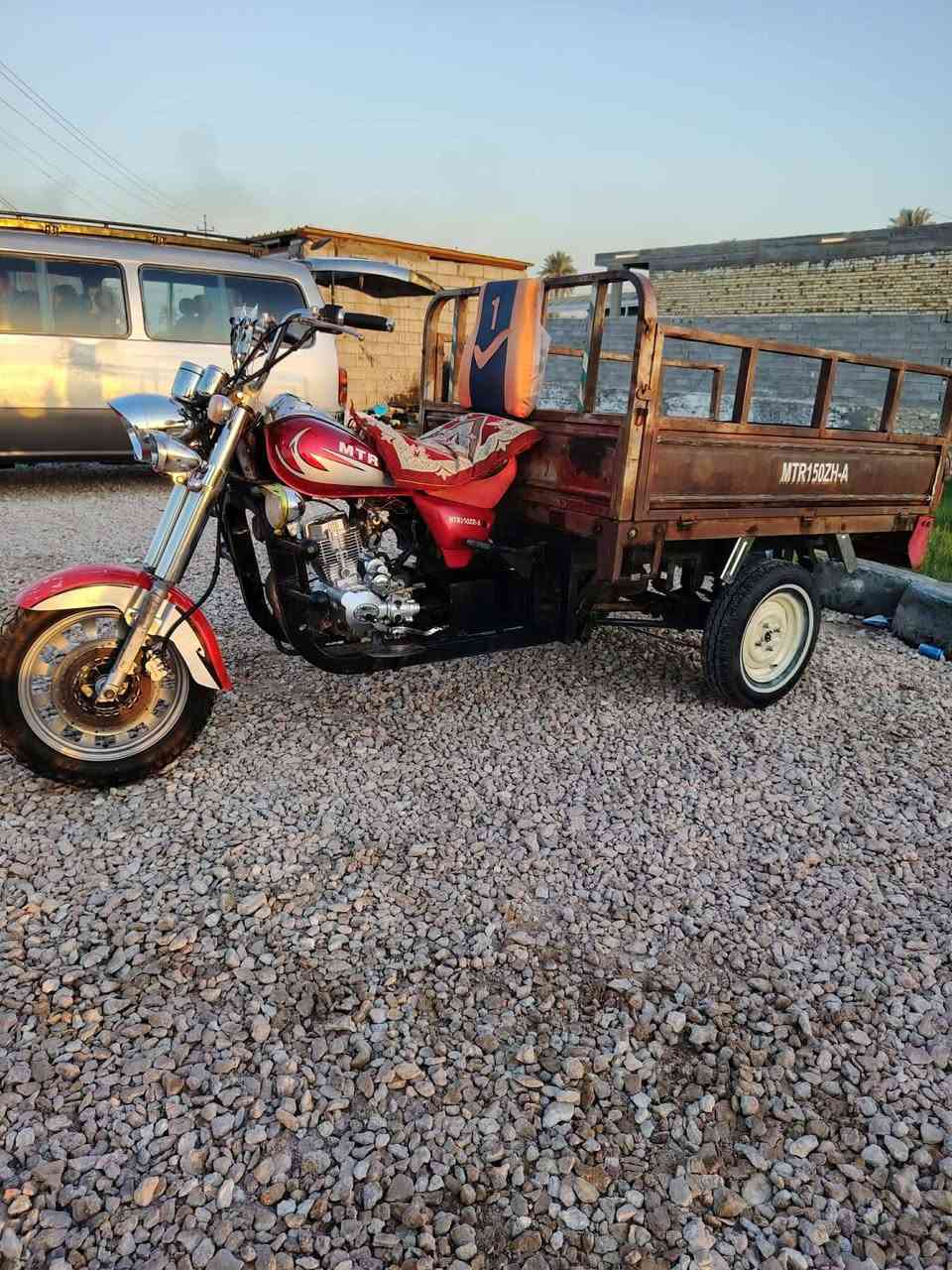 عمي السلام عليكم ستوته موديل 2010 للبيع ستوته كفاله عامه معمره كله جديد راقم اسود وسنويه راعيه ماندله اسويلك مكاتبه مكتب ستوته ترهم بيع ومراوس بوراق حتلو  تعبانه  ماعيزه برغي شوفت عينك بلصوره السعر 1100 وبيه مجال عنواني مشخاب اليريده يراجسلني هذه رقمي ‏‪***********
