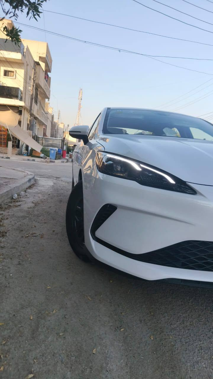 سلام عليكم بي وايدي مكفوله كفاله عامه من شخط ورصعه ماشيه سيل فايف موديل ٢٥ ماشيه كلي ٦٠٠٠ ع مكينه عبرت ٢٠٠٠ مكاني بغداد اليرموك ***********
