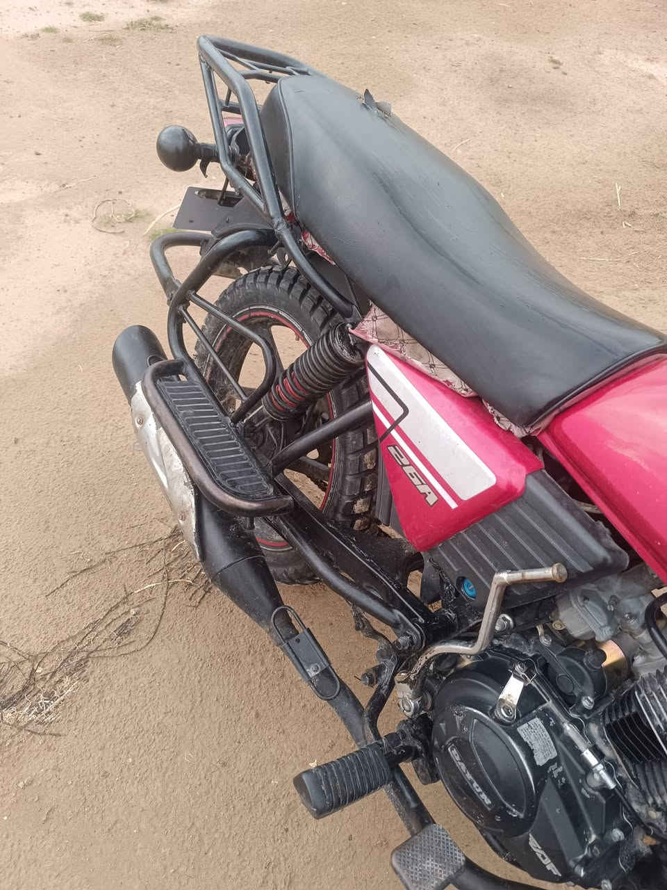 سلام عليكم دايون نفخ الموديل 20 محرك 150 بيه خيط بخار خفيف وراق صولي بس الوراق شويه تعبانات لسعر 850 وبيه مجال حسب لجيه مكاني بعون رجان الي مو شراي لا يتصل رجان *********** دراجه نضيف
