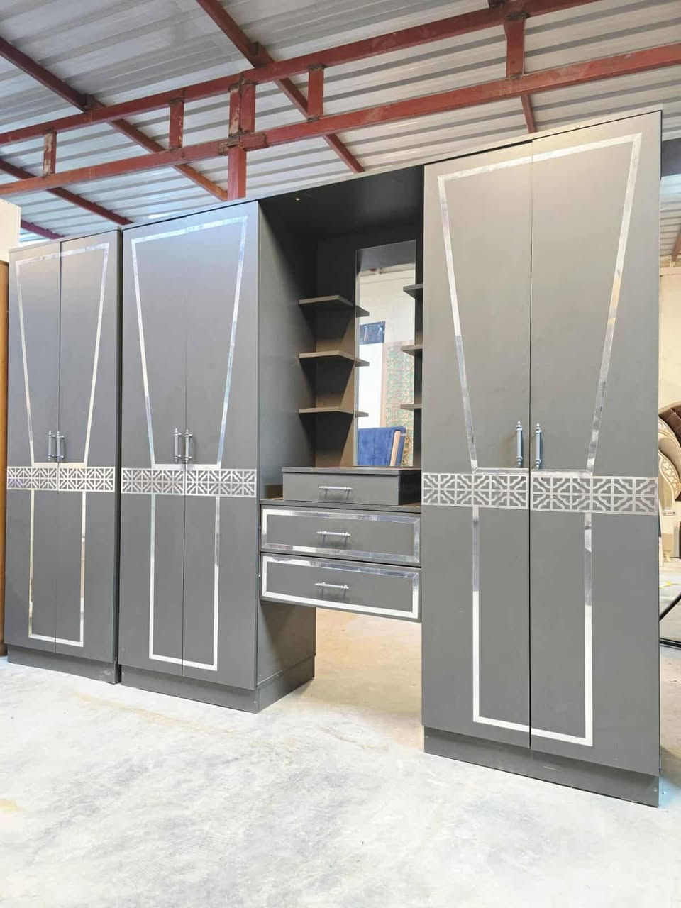 غرفة نوم مستعملة🇹🇷
موديل حديث 
اصدار /26
 نضافة95 ٪💯
عدد القطع / 6 
نضام / أبواب 💢 
ميز تواليت داخلي 
سعرها / 650 💸
شد ونقل داخل بغداد مجاني🚛
يوجود توصيل محافضات 🚛


**إذا كنت صاحب هذا الإعلان وتريد حذفه لأي سبب، رجاءا أرسل رسالة إلى الدعم الفني**