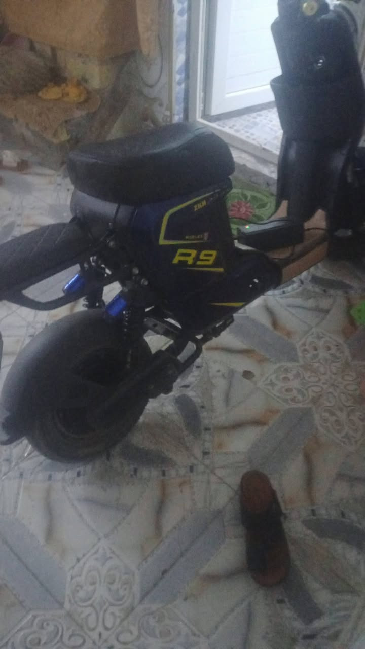 دراجه للبيع حلوه ونضيفه كلش وبسعر مناسب رقم ***********
