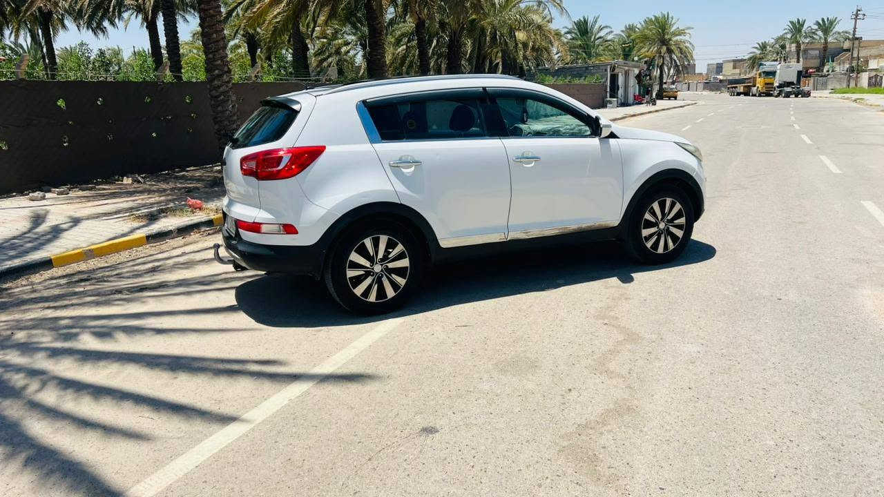 سبورتج موديل 2014 مكينه وكير مكفلات رقم بغداد تحول مباشر ورد خليجي مكفوله من ضربه بيه قطعتين صيغ بدون حادث حجم المحرك 2400 دوش ملاحضه السياره جاهزه من كلشي فول مواصفات مكان السياره واسط سعر 107 مجال بسيط
***********
