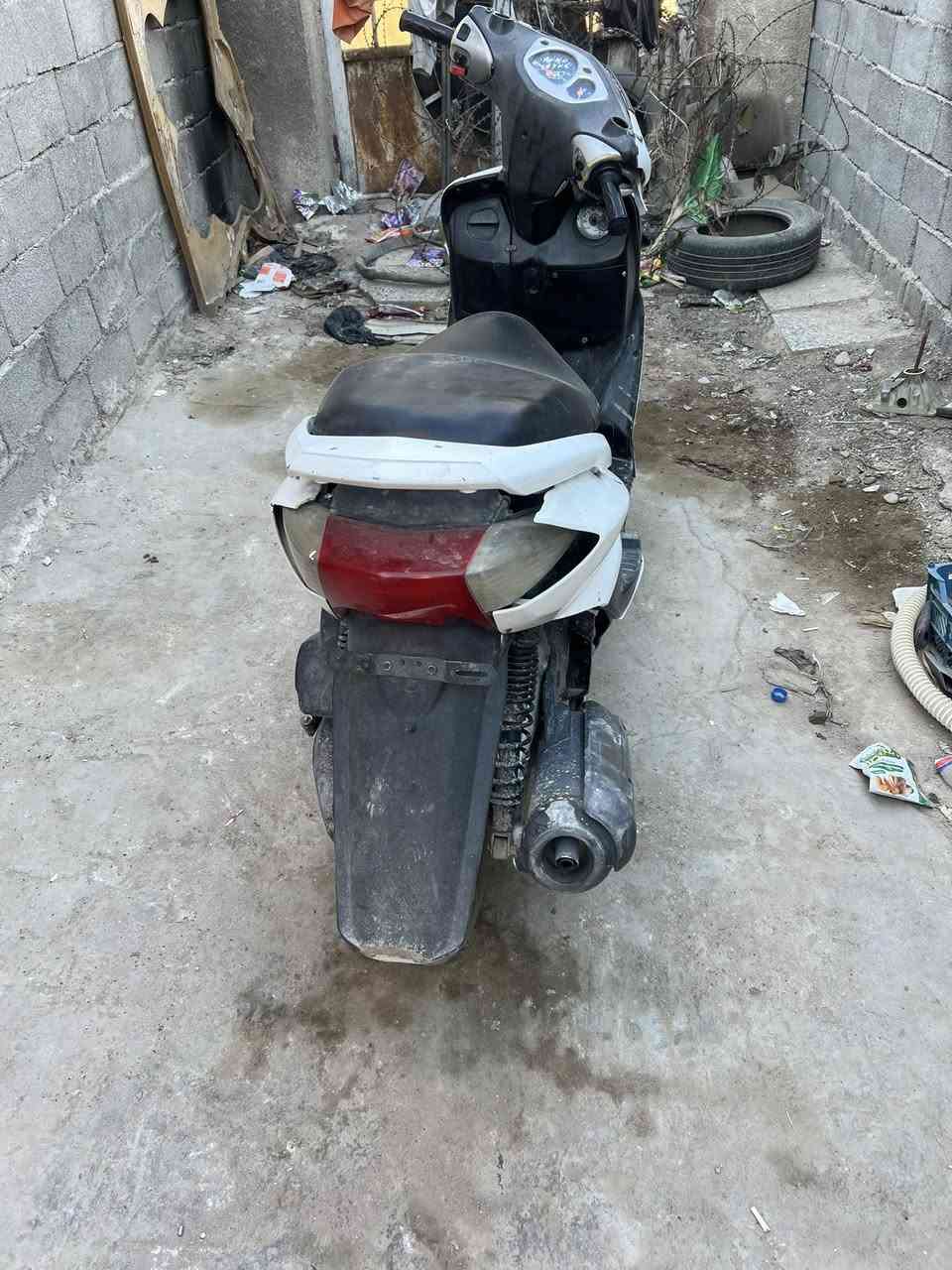 السلام عليك سكنس نثيه أبيع كوم حديد ***********
