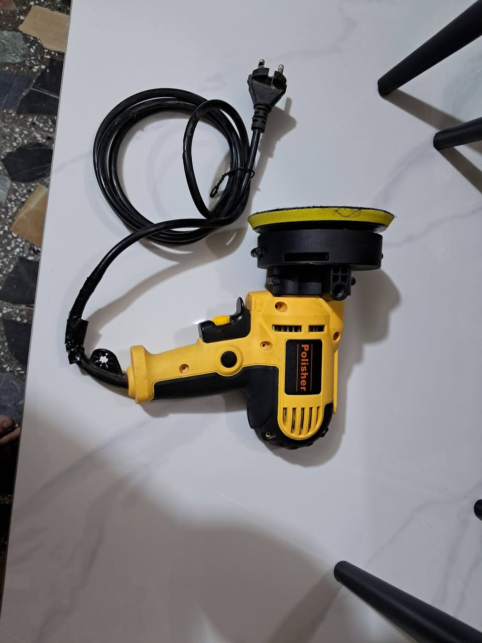 البيع بعدهن جداد ستعمل قليل  مكان البياع تقاطع درويش موجود توصيل


**إذا كنت صاحب هذا الإعلان وتريد حذفه لأي سبب، رجاءا أرسل رسالة إلى الدعم الفني**