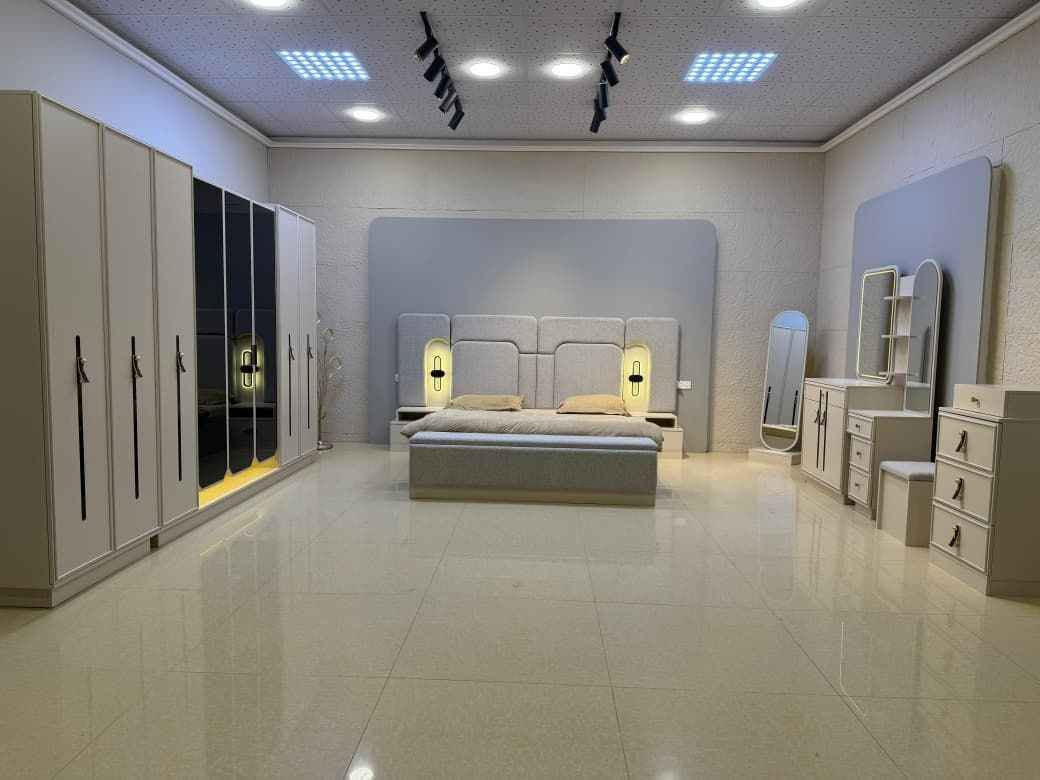 بمليون و٦٠٠. 
١٠ قطع حلة, بابل


**إذا كنت صاحب هذا الإعلان وتريد حذفه لأي سبب، رجاءا أرسل رسالة إلى الدعم الفني**
