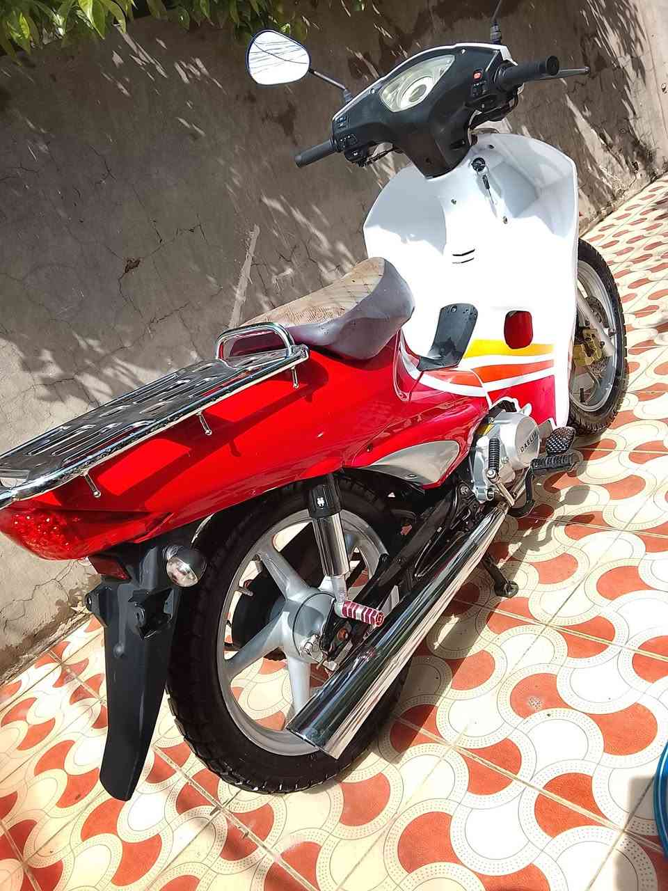 مكلف بل نشر سرفيز جديد ربع ماتصرفله تشغل وتروح نكره سلف جديد بمعنه الكلمه السعر 750 وبي مجال بصيط لين صاحبه مصار فتره ماخذه بمليون بي مكينه جديده لوك خرسه  الاستفسار خابر وتدلل ***********
