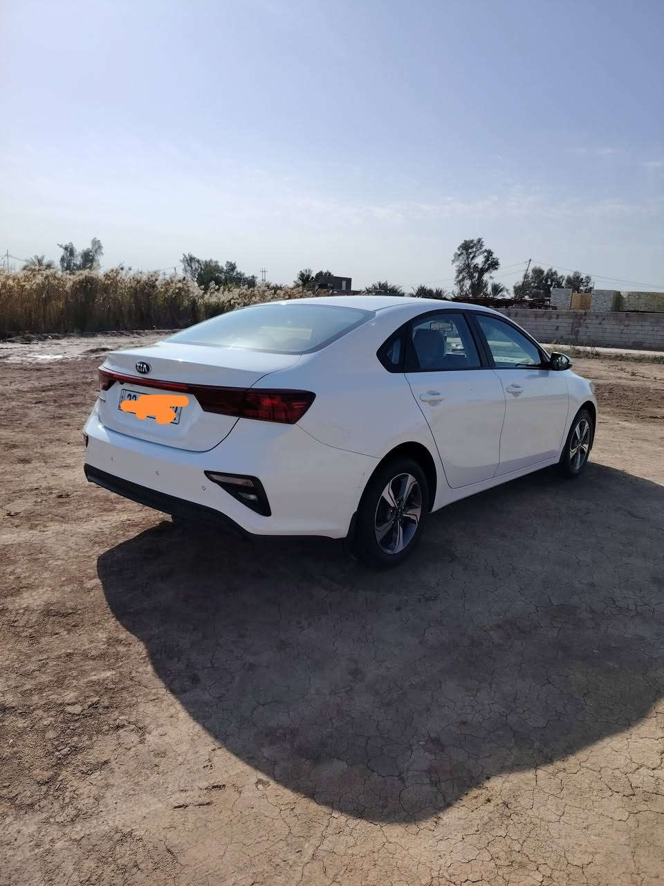 السلام عليكم سيراتو للبيع مديل ٢١ كفاله عامه علا وضع الشركه ماشيه 30 الف رقم أربيل مكان السماوه السعر ١٦٧ وبيه مجال رقم الهاتف ***********
