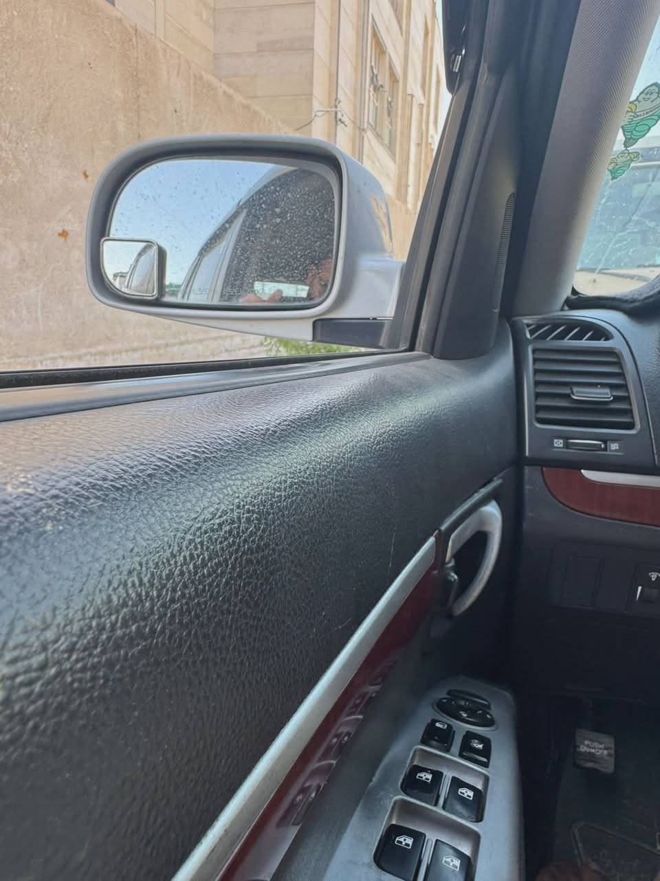 سياره سنتافي للبيع سياره كامله حداديه وتبريد وجير ومكينه مركزي ناصريه ***********
