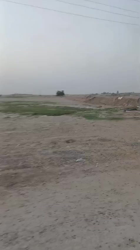 كاع ترهم سكنيه وترهم زراعيه وترهم للمشاريع4 دوانم ونص وعليهه بير وماي اساله من يمهه فايته والتبليط يبعد عنهه 150 متر للبيع العنوان الطيوب حاوي البساط للاستفسار ***********
