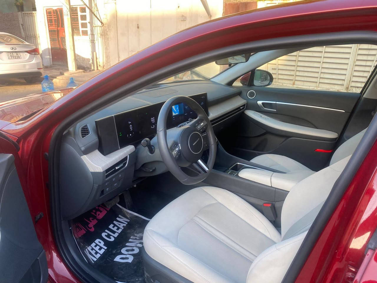 السلام عليكم سوناتا ٢٠٢٤ هايبرد داخل ابيض ماشيه ١٧ الف كراسي كهرباء شاشه متصله اناره لد داخليه متغيره الالوان شاحن واير ليس كشنات تتفئه تبريد قطعتين رقم بغداد  حادثها حافه البنيدوالجاملغ وحافه الباب السعر ١٩٥قفل أو مراوس بk4 حسب القناعه الاستفسار الاتصال على الرقم ***********
