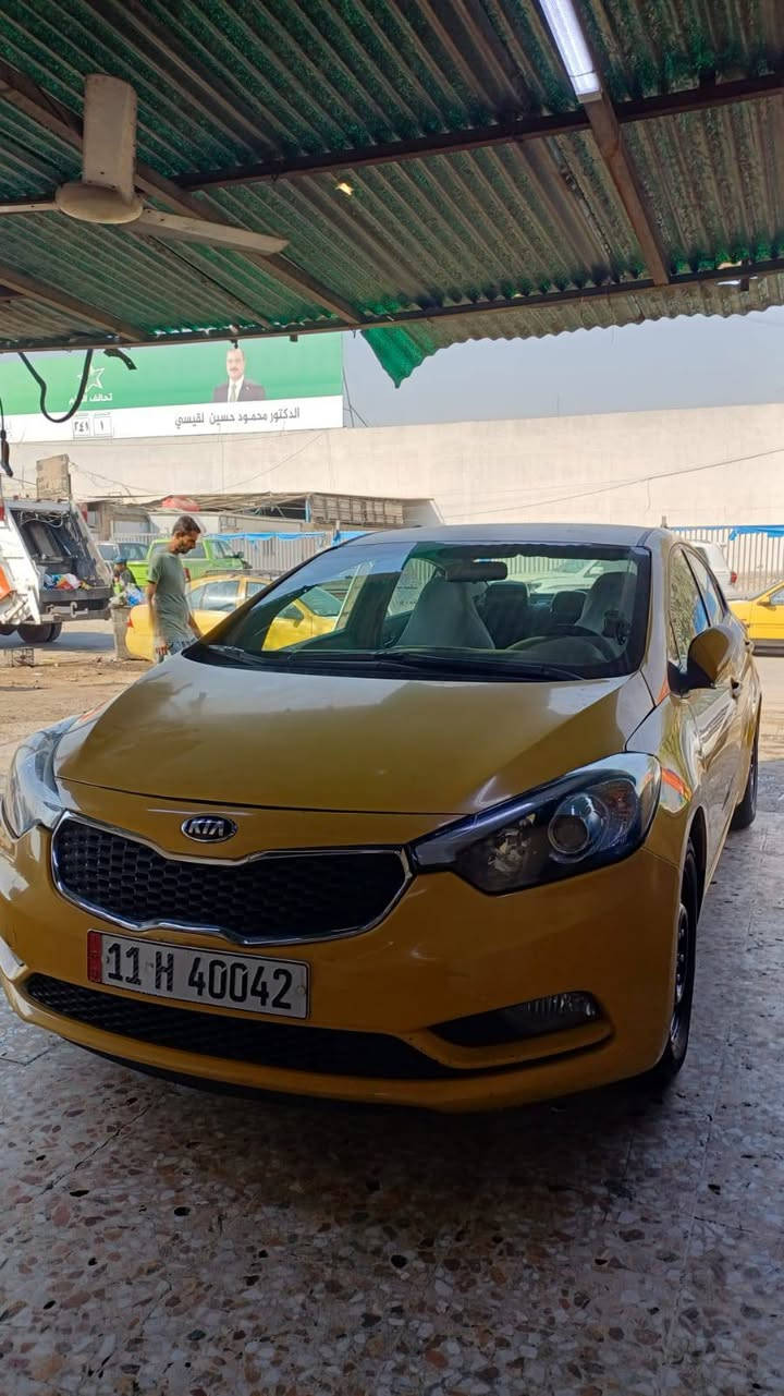 سلام عليكم ورحمة الله وبركاته
كيا فورتي موديل 2016 وارد امريكا محرك دوش 
سياره جاهزة وجديده اي نقص مابيه رقم بغداد الدولي 
بسمي هيئه مصفره تخم تاير جديد ويل جديد صدر امامي وخلفي شرط طكه مابيه منضومت زينون اصليه 
لونه لاصل ابيض بلاد سياره مدوشمه كاعيه وكشنات 
كبل وعدل لشارع مكاني بغداد الكراده الاستفسار هاذا رقمي ***********
بل نسبه لسعر يكون 117 وبيه مجال للطيبين
