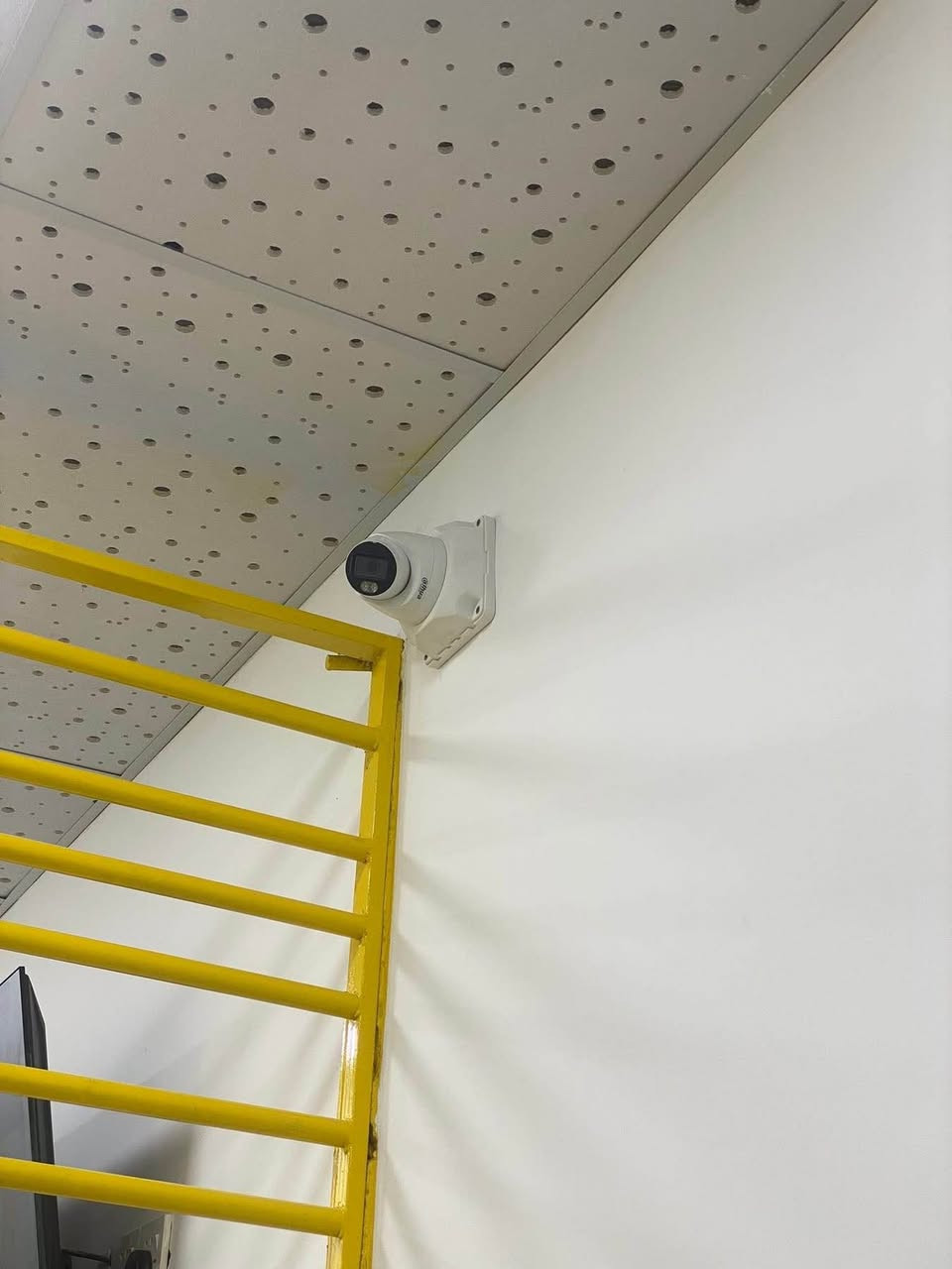 #عين_كربلاء_للكامرات

#عنوانا (كربلاء/ الجاير/ حي الامام علي قرب اسواق برتقالة) 📌 

يتوفر لدينا كافة انواع كامرات المراقبة واجهزة UPS وجميع ملحقات كامرات المراقبة توجد لدينا عروض مع التنصيب بأسعار مناسبة 

للطلب او الاستفسار الاتصال بالرقم *********** او مراسلتنا ع الواتساب 📞 

يوجد لدينا توصيل لجميع محافظات العراق 🚚 

#كامرات_المراقبة #عين_كربلاء كربلاء, العراق
