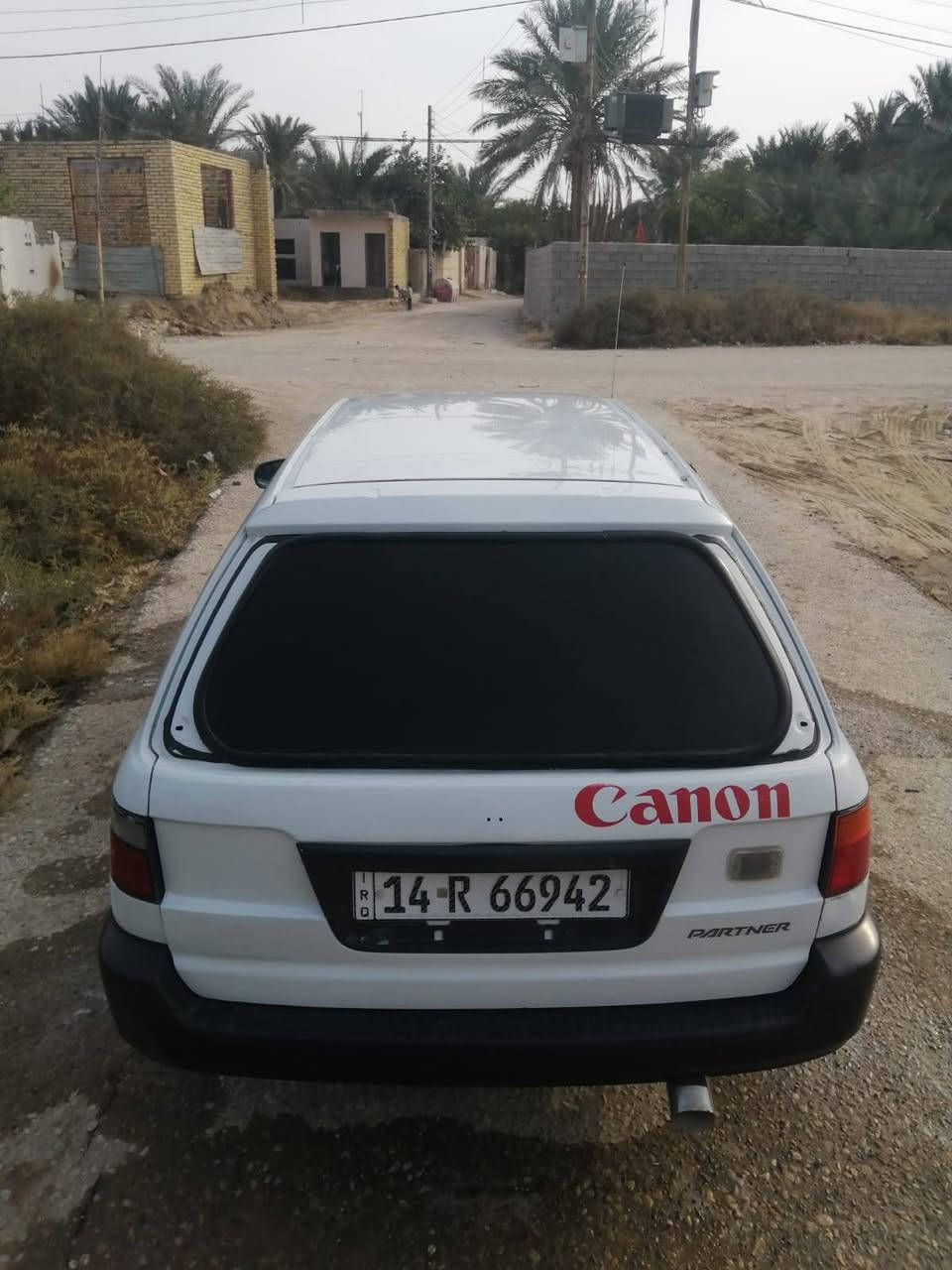 هوندا ستيشن
مديل 2000
رقم نكليزي تحويل ثاني يوم
السعر 65 وبيه مجال بسيط
***********
