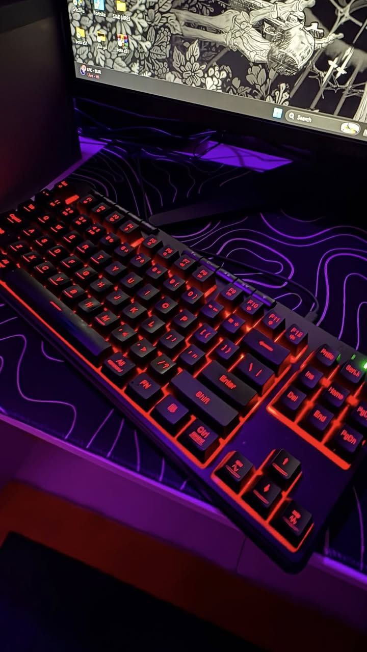 سلام عليكم تجميعه جديده للبيع
نضيفه كلش 
المواصفات : 
CPU : intel core i5 14400F 
GPU : Msi RTX 5060
M.B : Asus h610 
Ram : 8x2 ** 16 RGB DDR4 
M.2 : 2T 
PS : 650w 
Cooler : مائي thermattack 3fan 
Case : dark flash 

بل اضافه الى شاشه 
المواصفات :
Msi 27 inch 200hz ips 🖥️

كراتين القطع كلها متوفره ✅
وعندي ماوس وكيبورد وسماعه ويوبي اس وكرسي كيمنك و ويب كام 2k و سبيكرات لوجتك 

تحب تاخذ بس شاشه وكيس او السيت اب كامل كلشي وسعره نورني بل خاص ولحد يكسر بل سعر ❤️

واتساب : ***********

عنواني بغداد الغدير 📍
