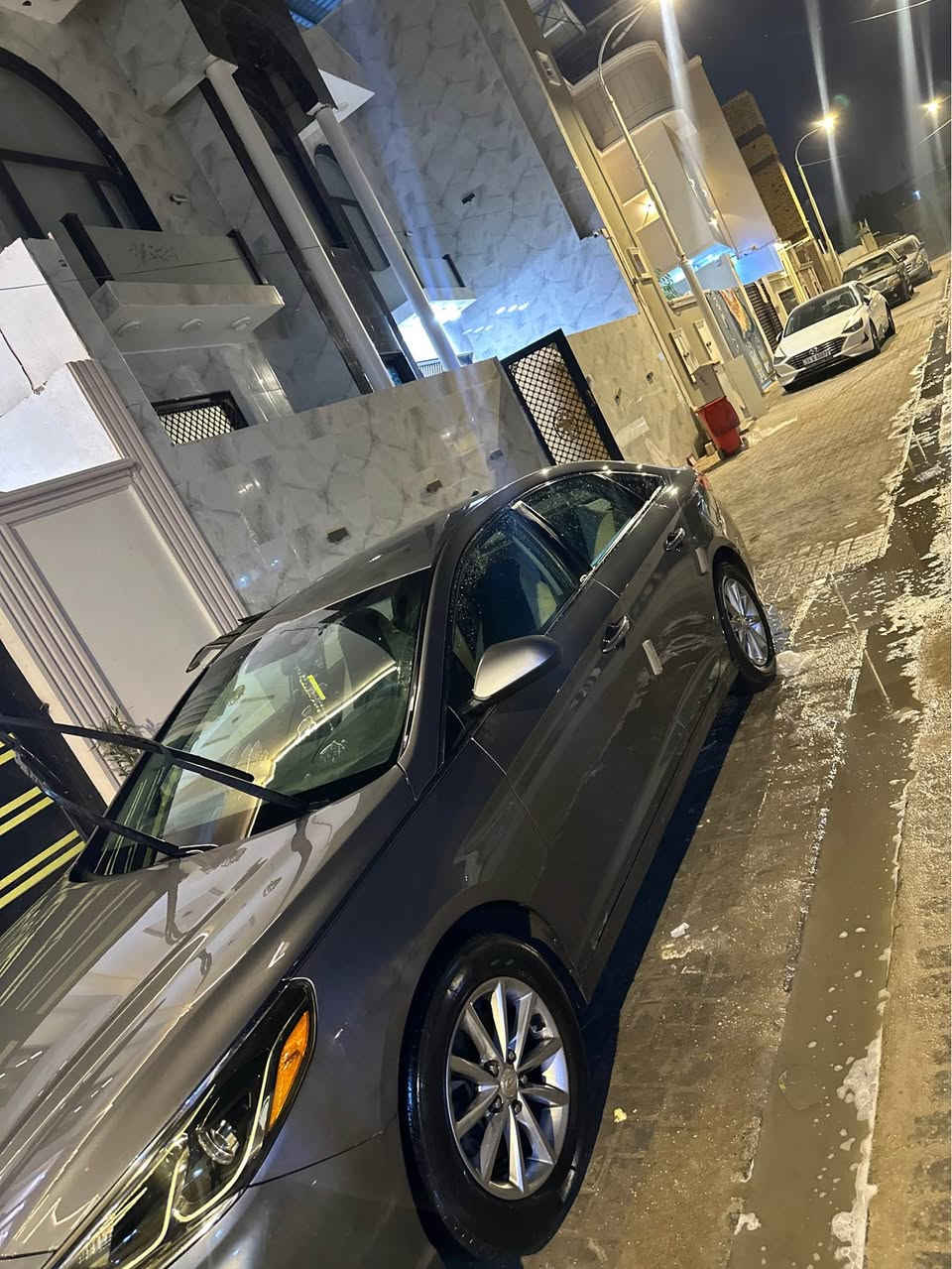 السلام عليكم للبيع سوناتا مديل 2019 سياره نضيفه وحلوه ضربتها بابين مال الصدر والي وراه سياره معوقين باقي الها شكم شهر واصير حره رايدها 140 وبيها مجال قليل العنوان البصره الحكيميه رقم التلفون *********** Singapore
