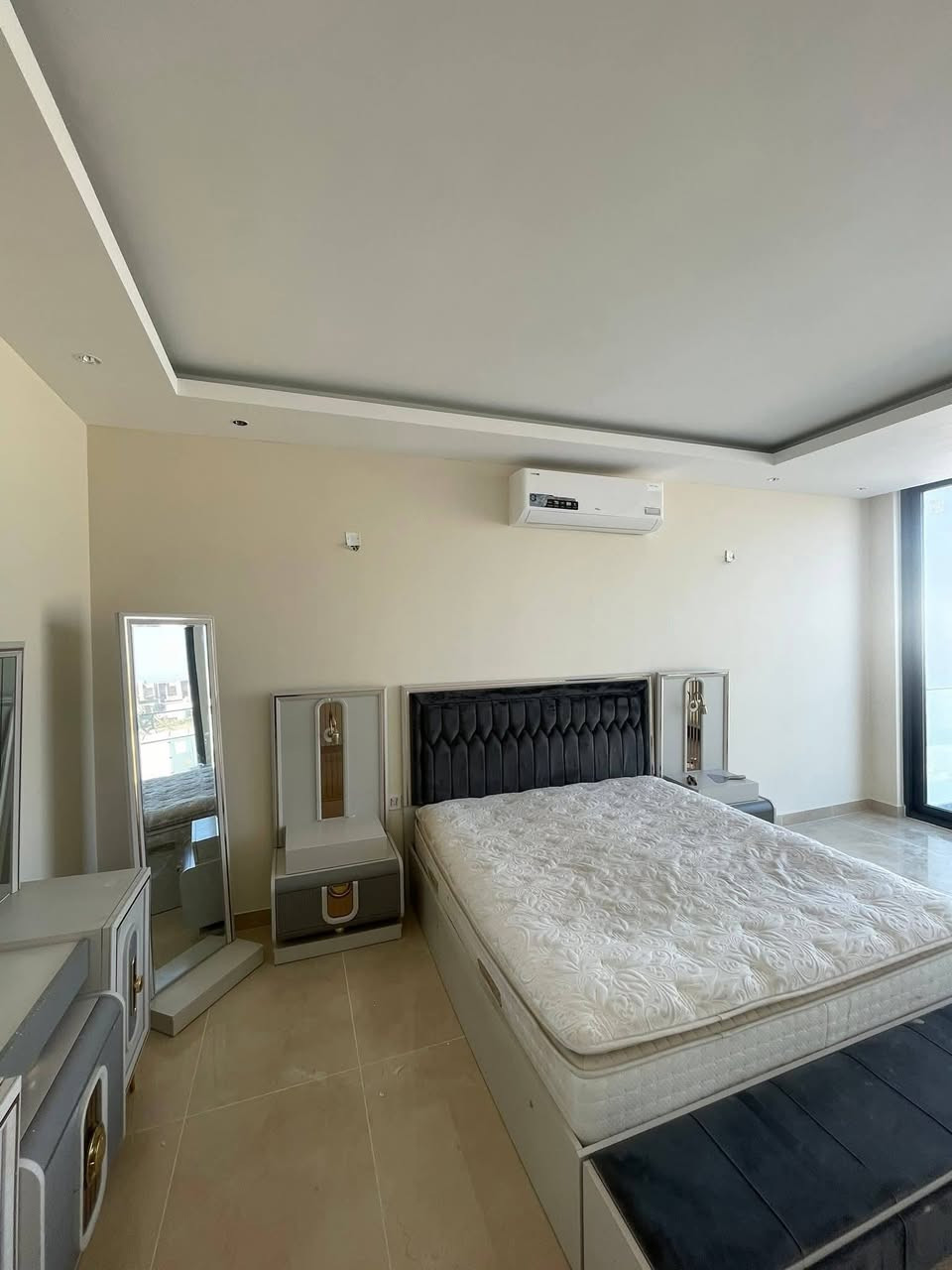 السلام عليكم
اخوان احتاج مساعد وياي اني فني تبريد
مكانك كون قريب ع نادر الثانية
واهم شي عندك دراجة لان دراجتي ماتشيل اثنين
شغلتك تناوش عدة وتلزم درج وتشيل وياي القطعة الخارجية
واتساب فقط
***********
