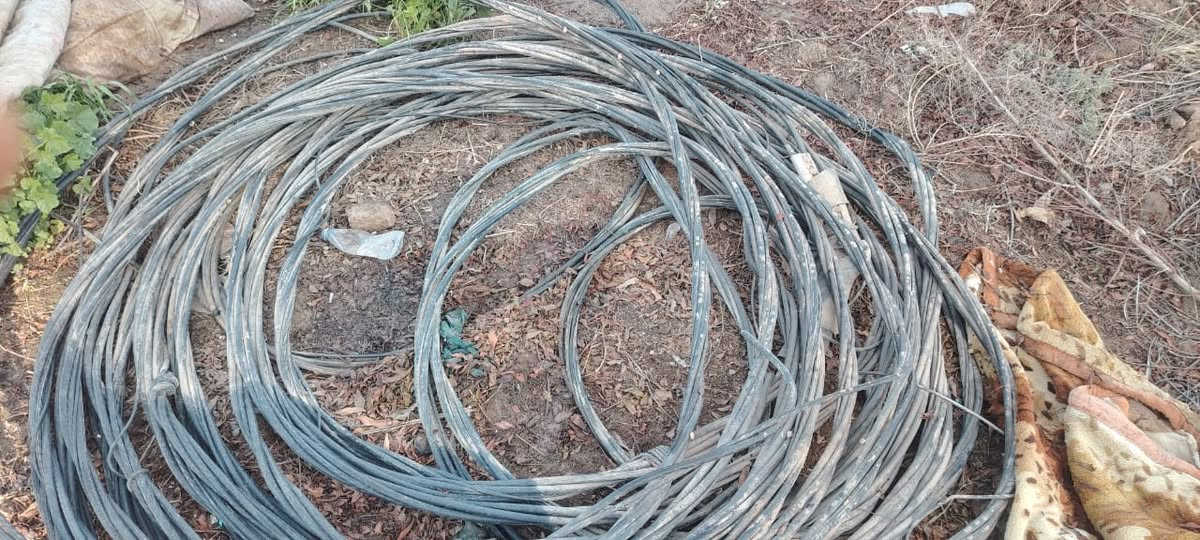 السلام عليكم كيبل للبيع مستعمل 100متر المكان السماوه قضاء الرميثه ***********
