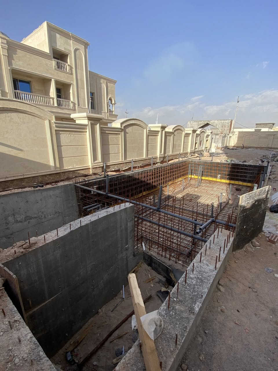 اكتمال تاسيس 3 مسابح نظام اوفر فلو 
في محافظة البصرة

شملت الأعمال تاسيس الانابيب فقط

نخدم جميع مناطق العراق 

📞  للتواصل - *********** - ***********

#العراق #تأسيس_مسابح #أعمال_ميكانيكية
