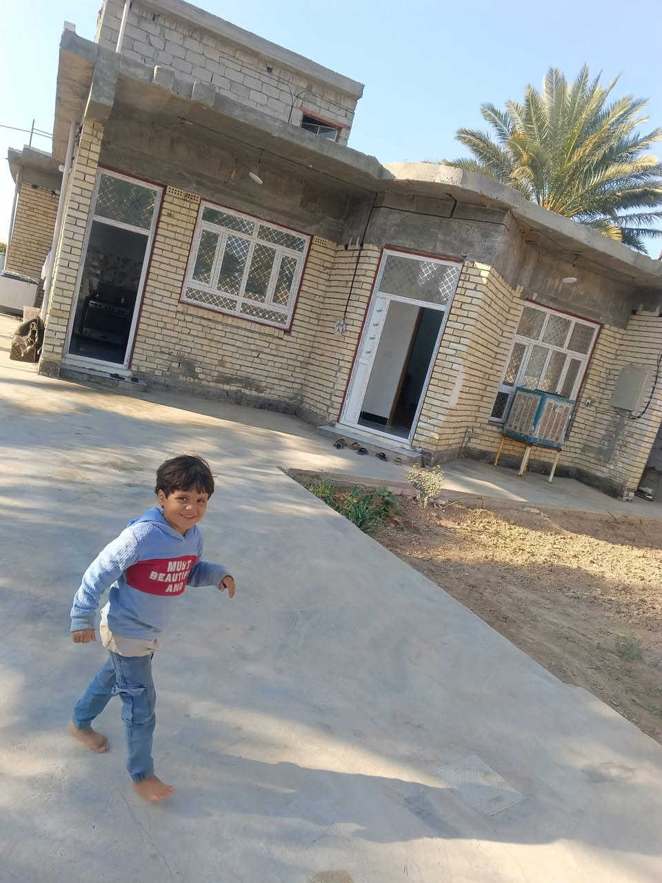 ارض وبيت كامل مساحه 1250 طابو زراعي سند 25 كاملا مكملا فول من كلشي رقم لهاتف *********** لعنوان ام لعضام لعثمانيه خلف صناعه لثالثه
