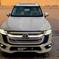 لاندكروز GXR • ٢٠٢٢ • ماشي ٤٩٠٠٠