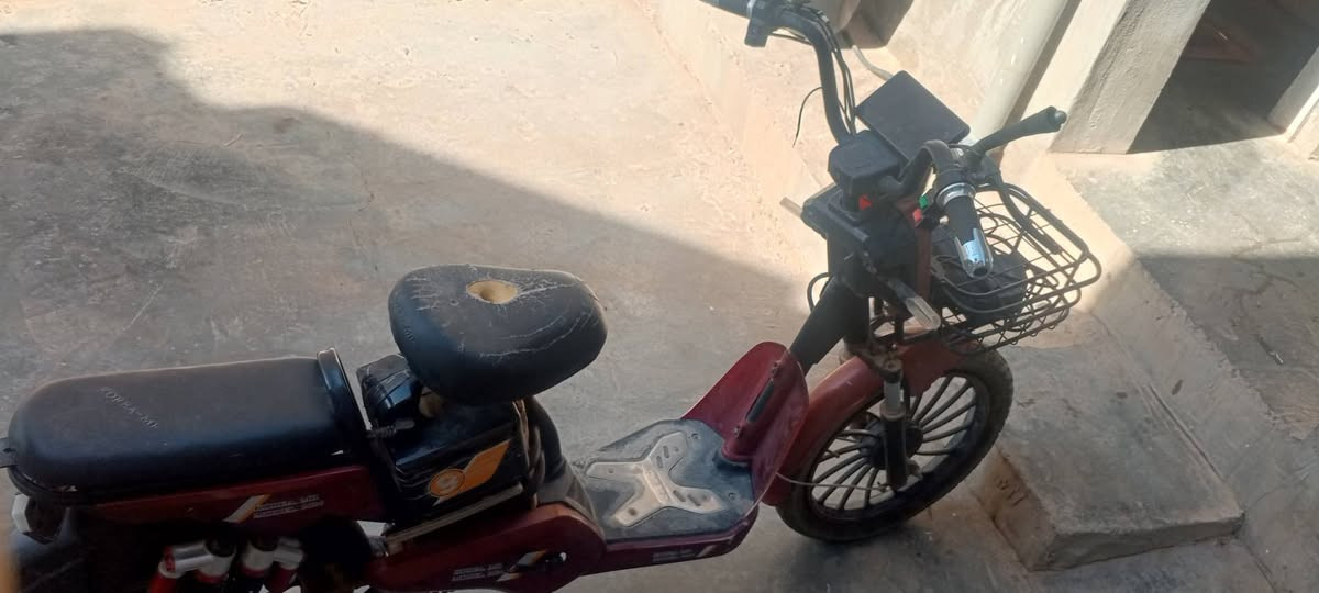 سلام عليكم
للبيع دراجه شحن 
نقص بطاريات فقط
سعر   100.


**إذا كنت صاحب هذا الإعلان وتريد حذفه لأي سبب، رجاءا أرسل رسالة إلى الدعم الفني**