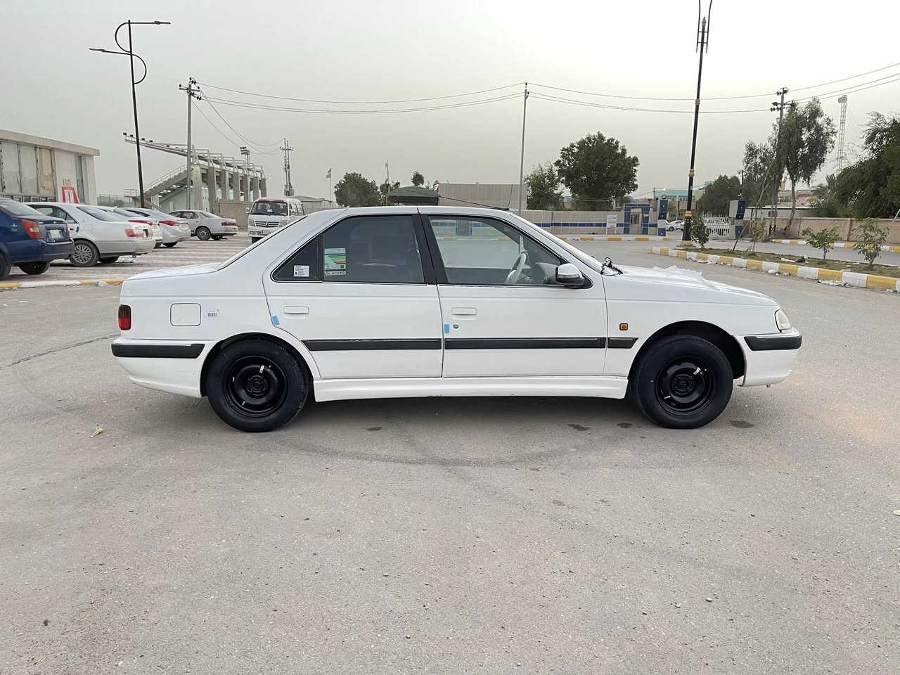 السلام عليكم 
بارص ٢٠١٤ ماشيه ١٠٠ الف حقيقي سنويه ل ٢٦ بعده مامنتهيه 
سياره جاهزه بيه صبغ جاملغ خلفي فقط والباقي كله مكفول 
ع وضع شركه جديده كلش وشرط احلا من صور 
مكينه وكير وحداده وتبريد وتخم تاير عشرط جاهزات 
شاشه وكامره ولايت زينون سنتر لوك غرفته جديده 
بدون خياس جديده كلش 
سعر ٤٨ 
*********** 
مكان سياره بناصريه سكان الصناعي
