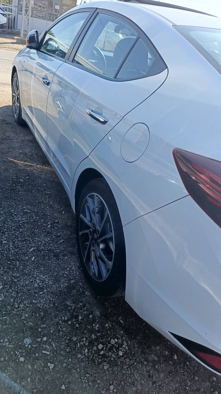 لنترا  ٢٠١٩ خليجية مكفوله كفاله عامه
فول مواصفات
رقم بغداد نكليزي 
 مكينه 2000 دوش
 كير مكينه حداديه جديد 
 تبريد ثلج 
شاشه 
فتحه سلايت
مري شفط
 تحكم ستيرن 
كشنات جلد
لد نهاري 
حساس امامي خلفي 
السعر 170 بيه مجال 
رقمي ***********
