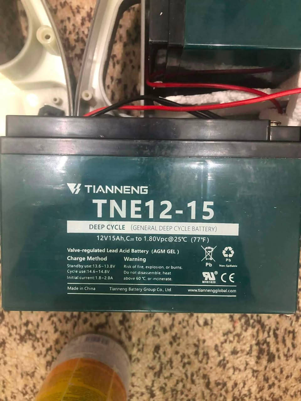 بطاريات للبيع جديدات بشرط خمستهم اب ١٠٠ الف (غير مستعمل )شاحنه مالته هديه جديده ما مستعمل بلاديه مال بطاريات رقم ***********
