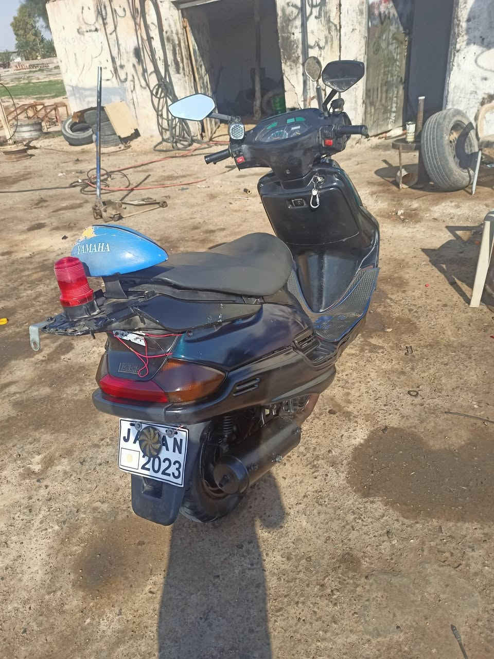 دراجه فراشه فضائي
مابيها اي نقص
كابريتر ايراني.     مكان المقدادية اطراف
350 بيها مجال رقم الهاتف *********** بس متواجد عل فيس بوك
