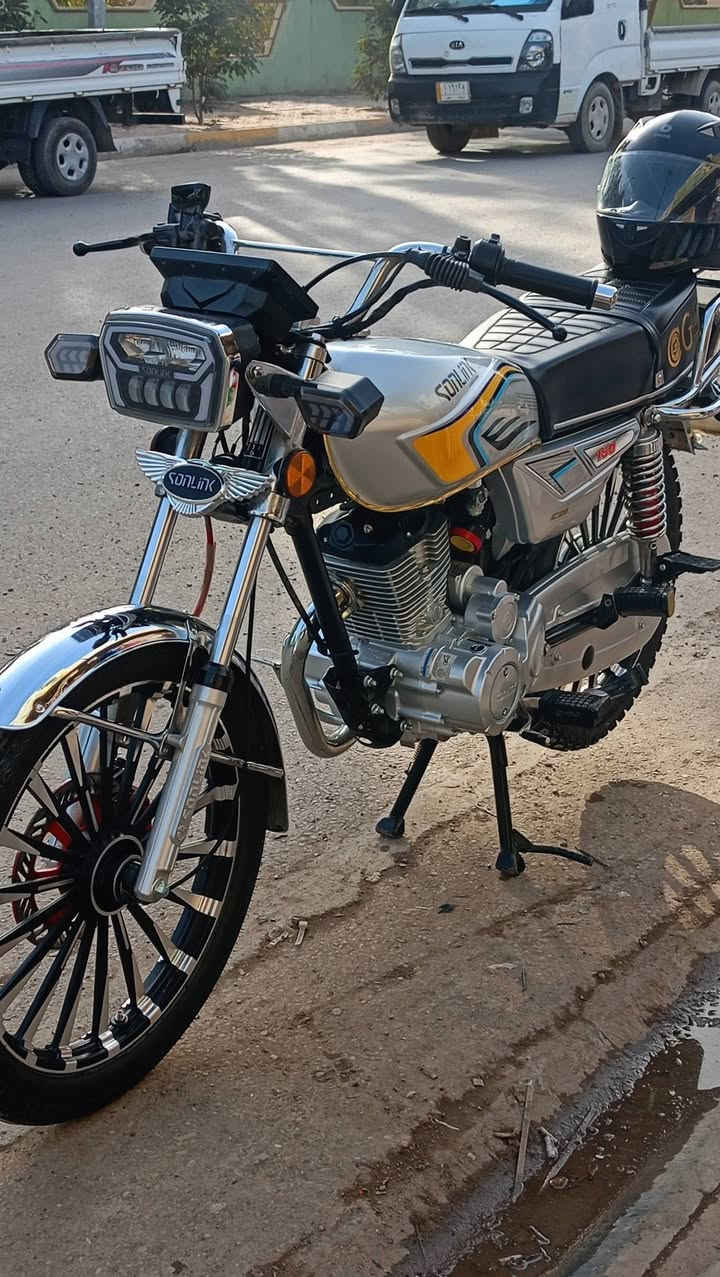 سولنك الشكل الجديد 2025 نضافه كدام عينك تجي تشوف بعينك نفس النضافه مكفوله من كلشي 750بيه مجال حياكم 
***********
