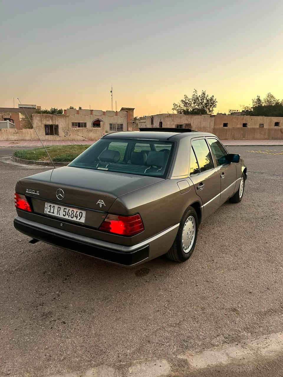 ياالله للبيع فقط دب موديل 87 رقم بغداد دولي
مكينه وكير بطة 2500 ديلكو
مكينه وكير جدد 
حداديه امامي وخلفي جديده 
تخم تاير مع ويل كب جديد
تبريد شغال
فتحة طگتين
كشنات كهرباء
غرفة جديدة 
سنتر لوك
اريل كهرباء
قواعد دبل وبرانكيت شركة
جام امامي كهرباء 
ABS                                                                     شغال
السياره جاهزه وحلوه بدون نواقص
مصبوغه عام للجماليه بدون ضربه وخياس 
السعر 68$ وبيها مجال بسيط جدا مكاني كربلاء المقدسة 
***********
