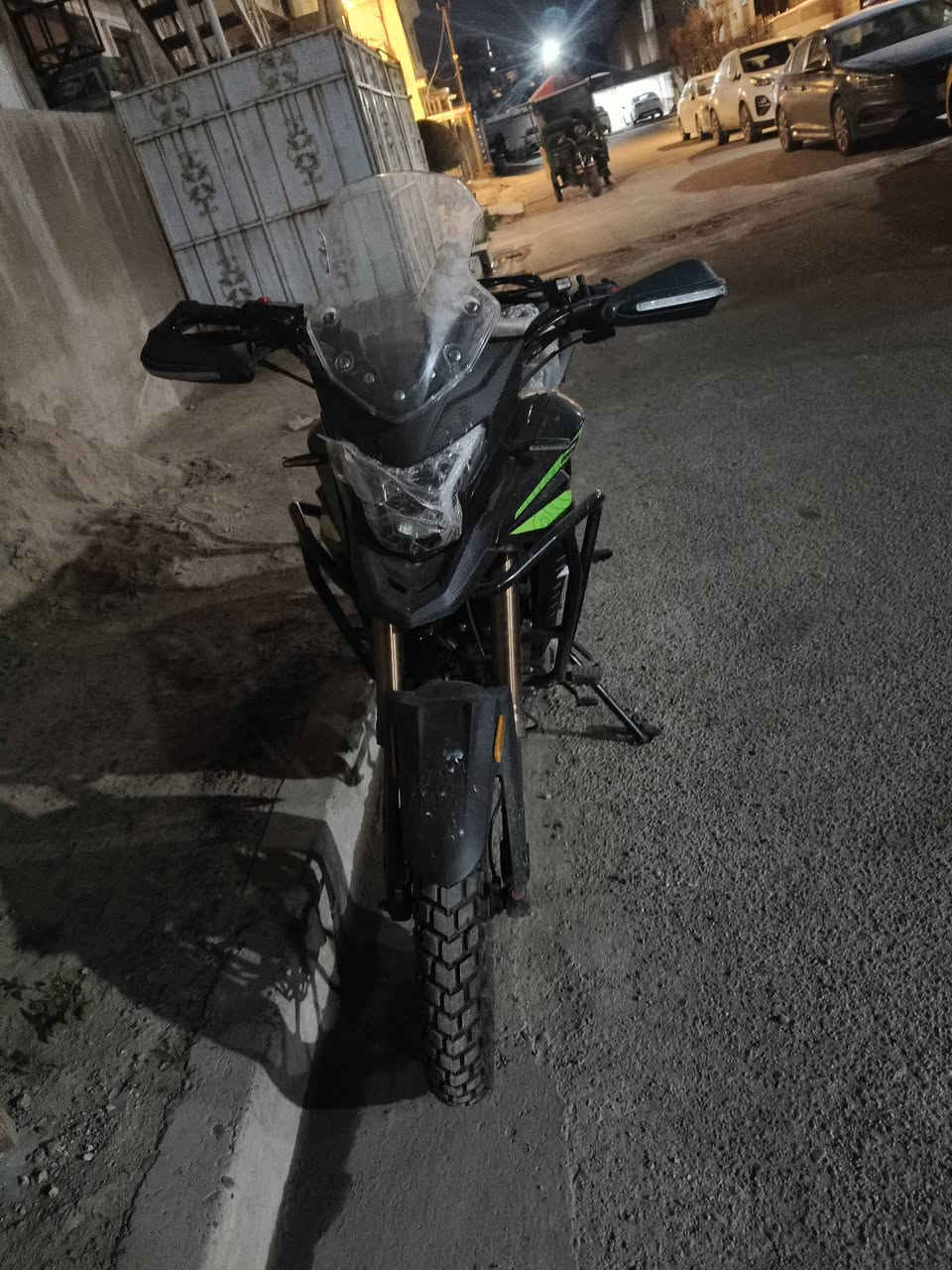 دايوان دافنجر  جديده لوك ستعمال اقل لسبوع  محرك 300 رقم اربيل تحويل كبل بسمك *********** سعر3700وبيها مجال بصيط
