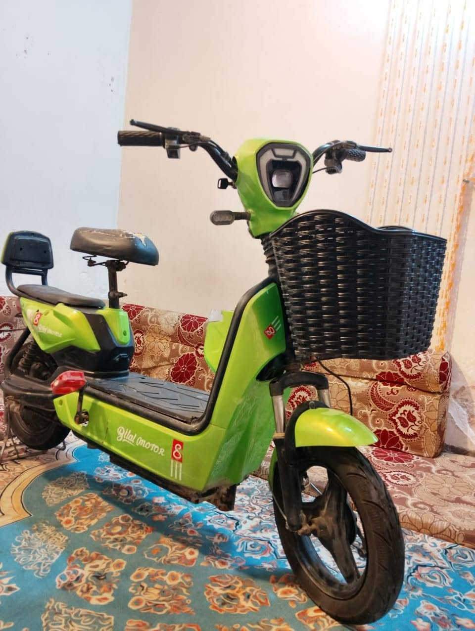 للبيع جاهزه كلشي شغال سعر100
كربلاء شهداء الموضفين
***********
