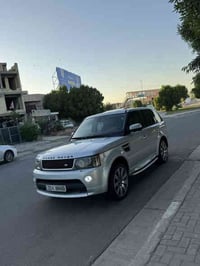 رانج روفر 2011 خليجيه استلام شركة   السياره جديده جدا مكفوله من كلشي  ...