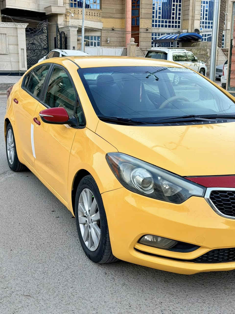 السبام عليكم
كيا فورتي ٢٠١٦ وارد امريكي 
رقم بغداد الانكليزي بأسمي تحويل ثاني 
حادثها بسيط طكه بالباب فقط 
بدون ايرباك صور الحادث مرفقه بالمنشور 
رادارات بالمرايه ثلاث انضمه قياده ايكو تحديد مسار 
فول تحكم ستيرن كشنات تبريد 
شاشه وكامره بلادي اصلي محرك ١٨٠٠ دوش مكفول من التبخير والتنقيص كير مكينه حداديه تخم تاير تبريد
خير من الله سياره جديده جداً 
السعر ١٠٥ وبي مجال بسيط 
المكان بغداد 
رقم الهاتف ‭٠٧٧١ ٢٢٠ ٧٤٠٧‬
((غير متواجد ع فيس))
