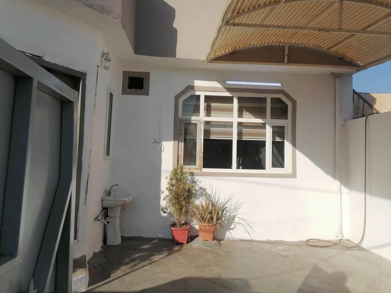 🏡 خانوو بو فروشتن له گه ره كى باروتخانه نزيك مزگه وتى هاوكارى 

📐 روبه ر :
▪️220 متر

✨ زانیارییەکانی خانوو / موڵك :
▪️  3 ژور نوستن - هول - مطبخ  - ميوان - گه راج

💰 نرخ : 60 مليون 

📞بۆ زانيارى زياتر په يوه ندى بكه ن به 
عقارات ستار اكرم بازرگان

*********** ☎️
*********** ☎️

#كركوك #عقارات #عقارات_كركوك
#بيع_بيوت #شراء_بيت #استثمار
#بيوت_للبيع #فرص_عقارية
