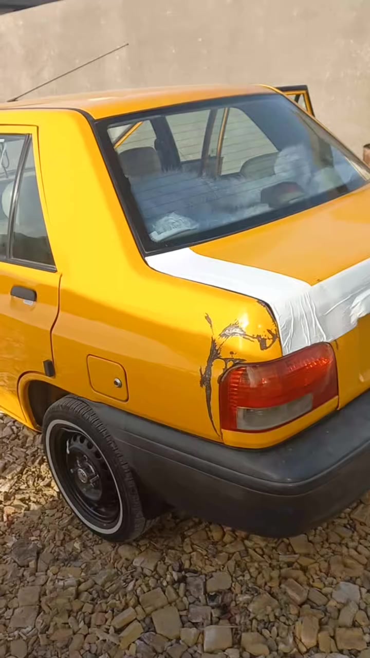 سلام عليكم سايبة موديل 2023
سيارة مال بيت نضيفه الله شاهد السياره فقط بارد 
جاملق صفحت الجهة اليم السايق وبارد جاملق الخلفي 
***********
