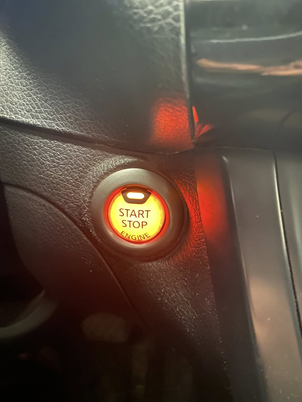 السلام عليكم نيسان سنترا للبيع او مراوس حسب القناعة موديل 2018 قطعة وحده صبغ ومكانات بارد بدون شاصي بدون ايرباك راديترات بلادي كير ومحرك بدون اي عيب مواصفات sv بصمة وتبريد لمس وويل كب كامرا دوارة تخم تاير جديد صدر نضيف جدا رقم دهوك دولي تحويل فقط مكاني كركوك


**إذا كنت صاحب هذا الإعلان وتريد حذفه لأي سبب، رجاءا أرسل رسالة إلى الدعم الفني**