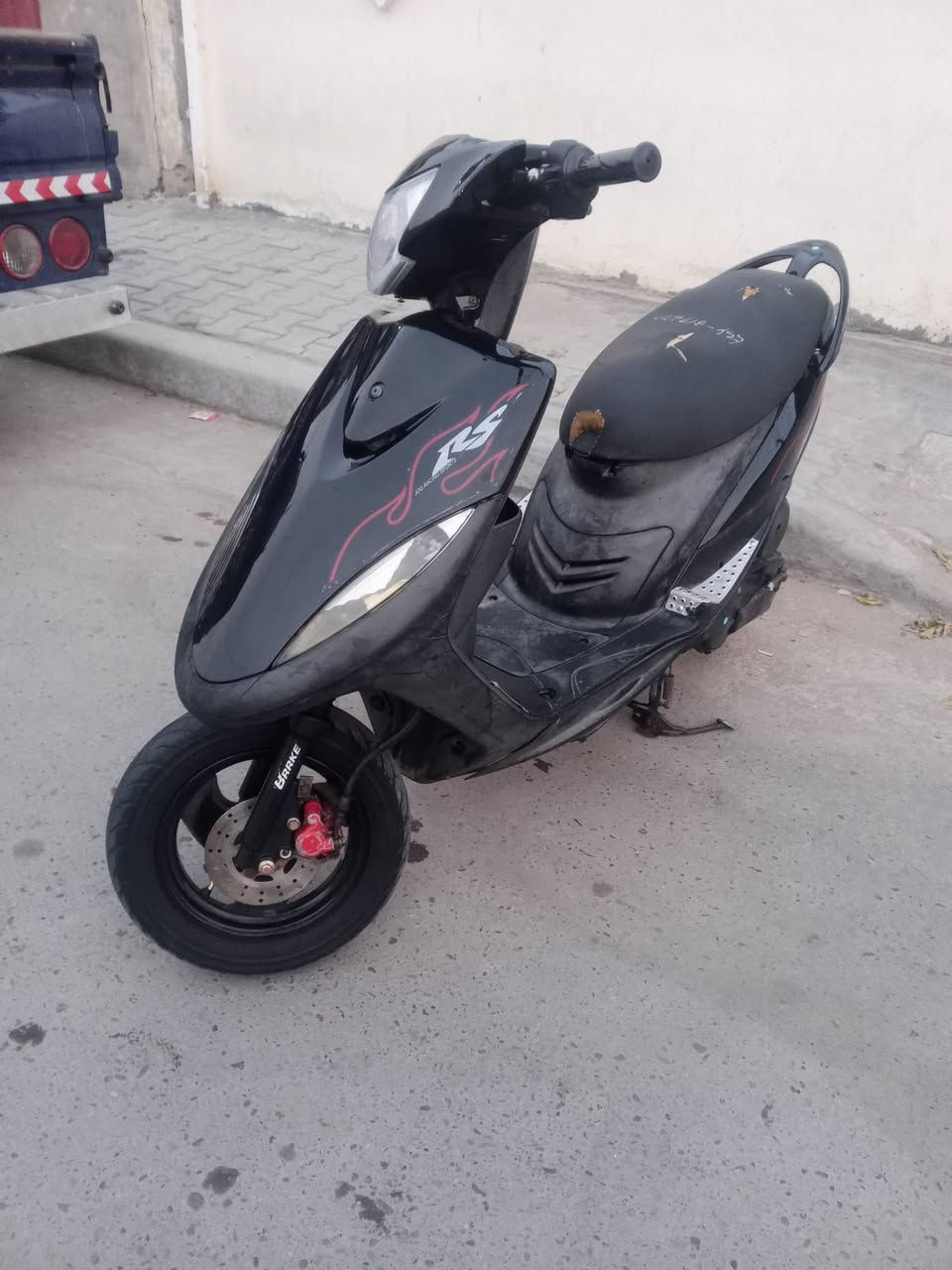 السلام عليكم
للبيع ماكس عدله 🖤🧿
كفاله كفرات مختم 
محرك مامفتوح 🔒
سلف هندر كله شغاله 
مكينه خرسه 
شلعه ومعدله 🚀
الدراجه أحله من الصوره 
السعر خاص


**إذا كنت صاحب هذا الإعلان وتريد حذفه لأي سبب، رجاءا أرسل رسالة إلى الدعم الفني**