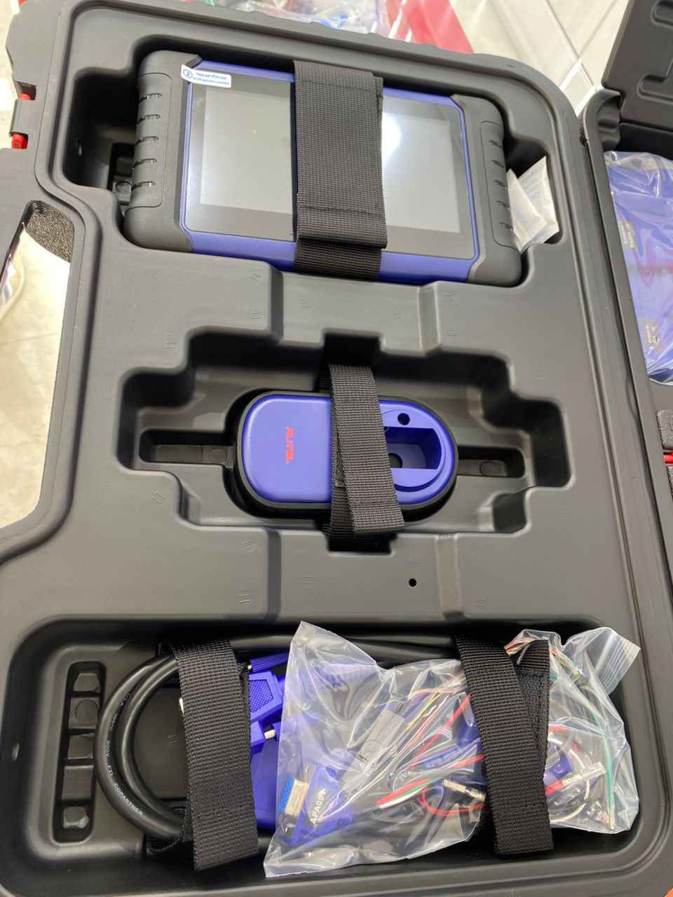 Autel key programming tool full package for advanced key learning, read pin AKL, IMMO ECU reset/adaptation, refresh/coding
All vehicles 1996 and newer دبي, الإمارات العربية المتحدة


**إذا كنت صاحب هذا الإعلان وتريد حذفه لأي سبب، رجاءا أرسل رسالة إلى الدعم الفني**